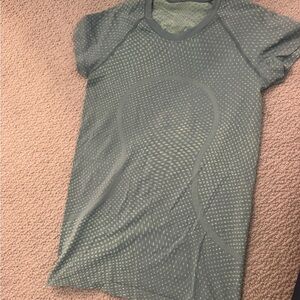 lululemon athletica Green Short Sleeve Tee